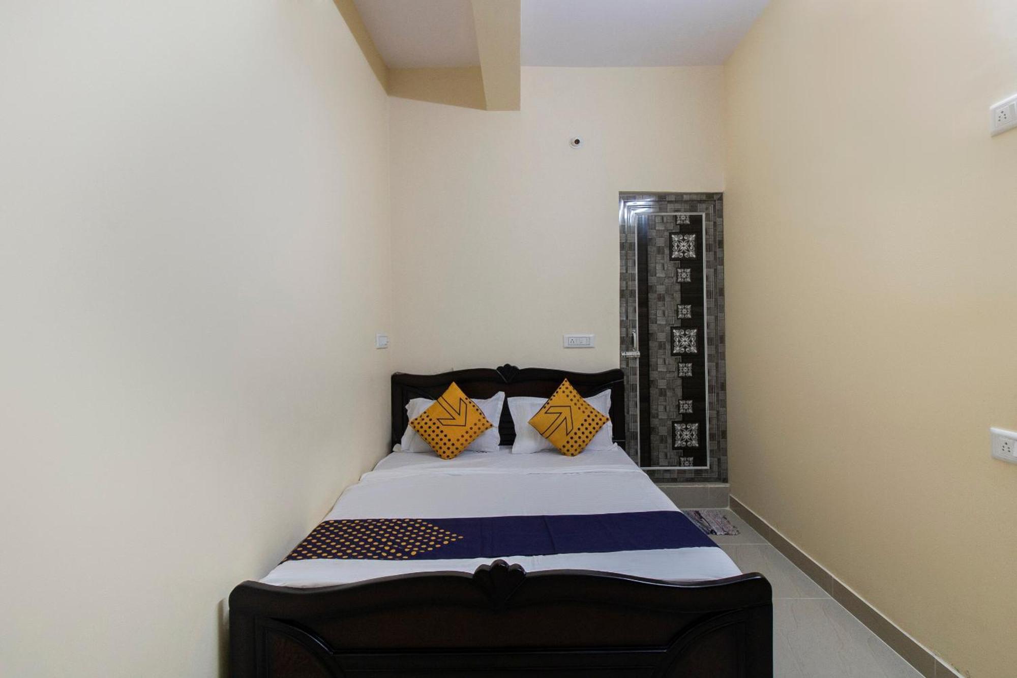 Spot On Ssr Lodging And Boarding Bengaluru Kültér fotó